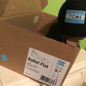 Toms black ballet flats